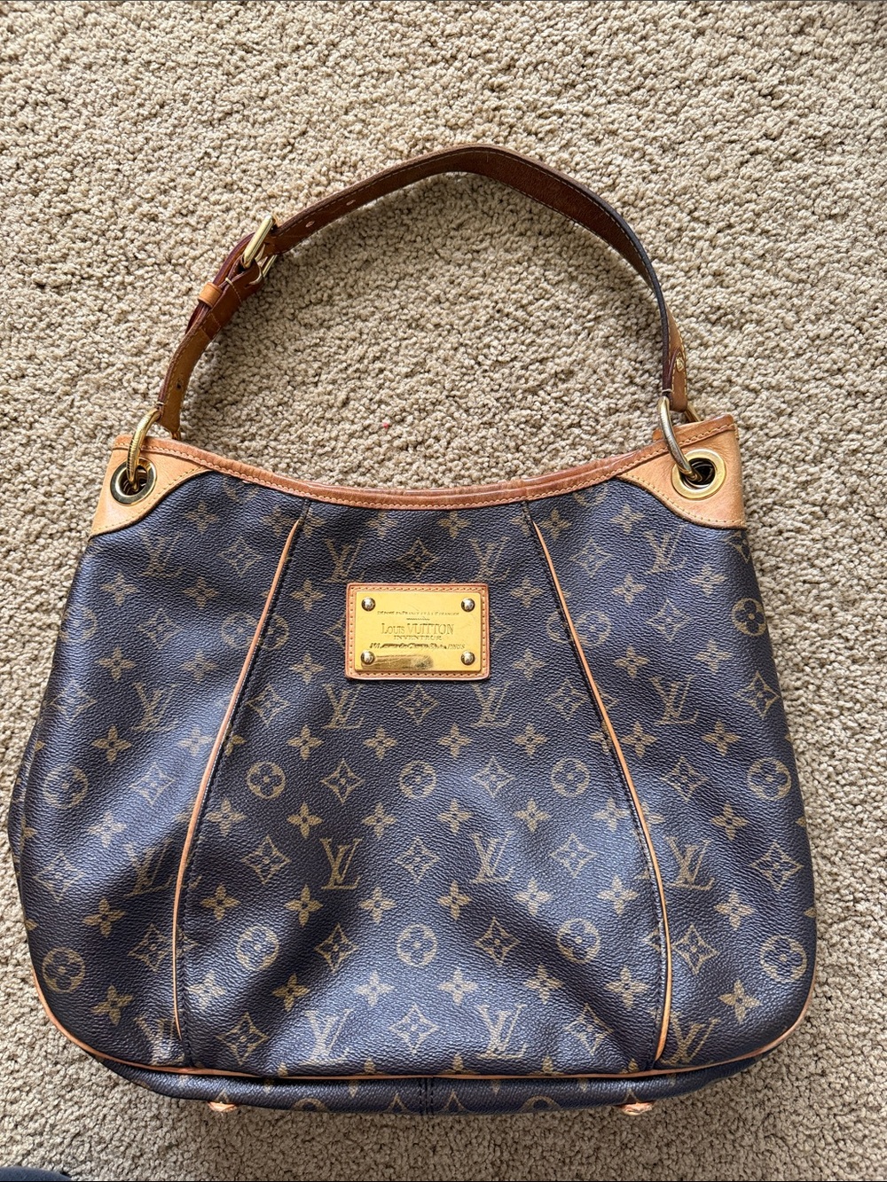 Louis Vuitton Galleria PM - Authentic